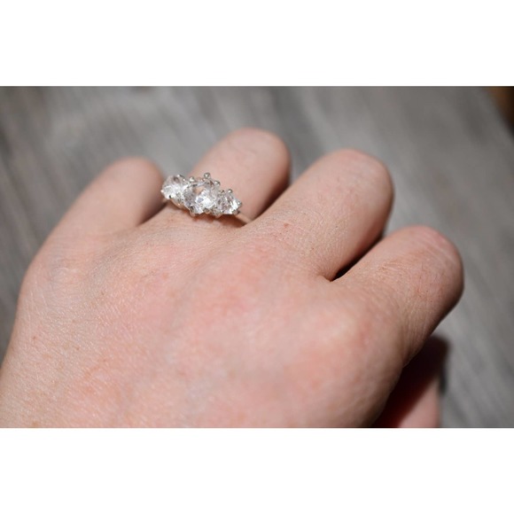 Alternative Engagement Ring size 4 5 6 7 8 9 10 11 12 13 - Picture 2 of 3